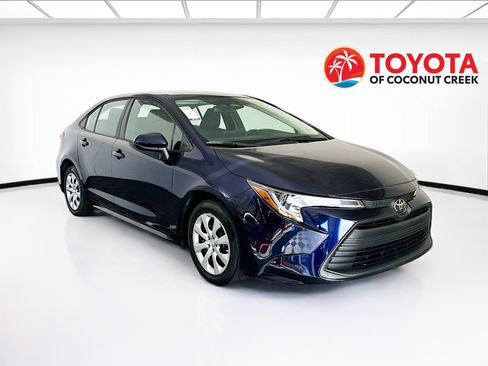 Used 2023 Toyota Corolla LE FWD image 1