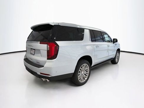 New 2026 GMC Yukon XL Denali w/ Sun & Power Step Package image 6