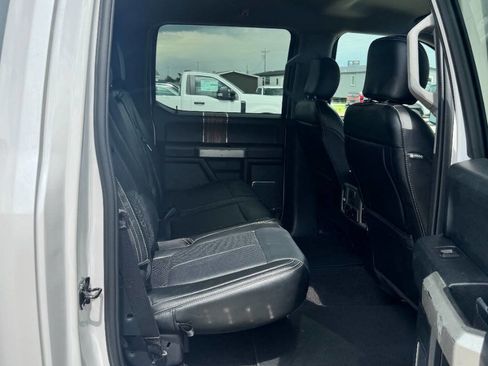 Used 2019 Ford F150 Lariat w/ Equipment Group 502A Luxury RWD image 9