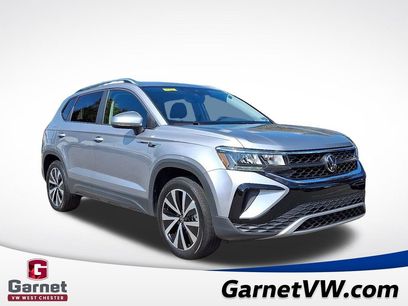 Certified 2022 Volkswagen Taos SE w/ Driver Assistance Package