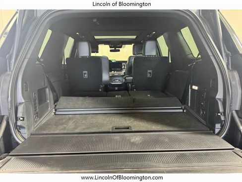 Used 2025 Ford Expedition Tremor AWD/4WD image 32