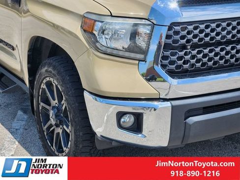 Used 2020 Toyota Tundra SR5 w/ SR5 Upgrade Package RWD image 10