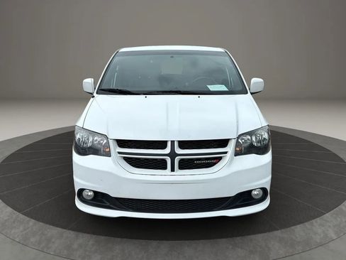 Used 2015 Dodge Grand Caravan R/T image 18