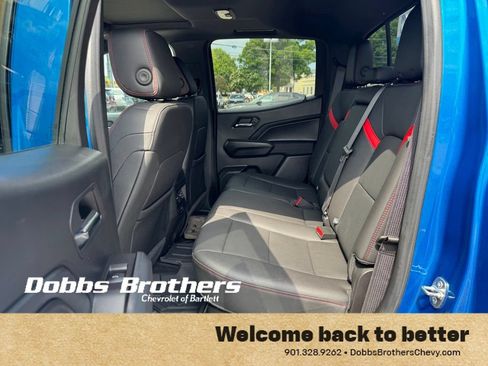 Used 2023 Chevrolet Colorado Z71 w/ Z71 Convenience Package 2 AWD/4WD image 17