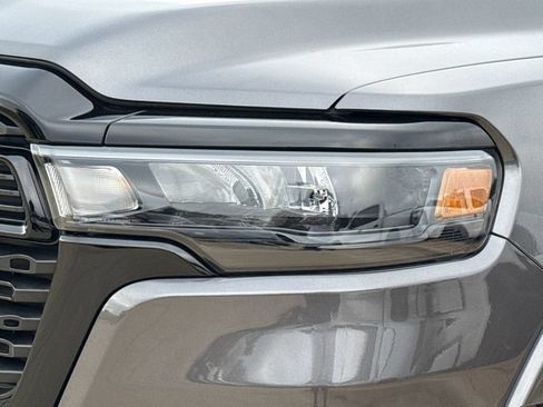 New 2026 RAM 1500 4x4 Crew Cab image 4