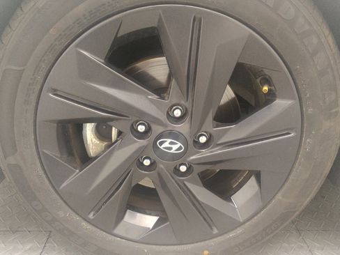 Used 2021 Hyundai Elantra SEL FWD image 31