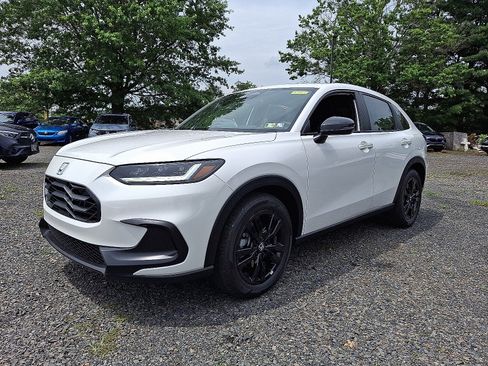 New 2026 Honda HR-V Sport image 2