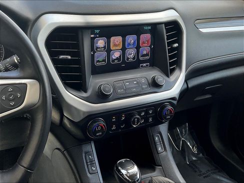 Used 2019 GMC Acadia SLT AWD/4WD image 9