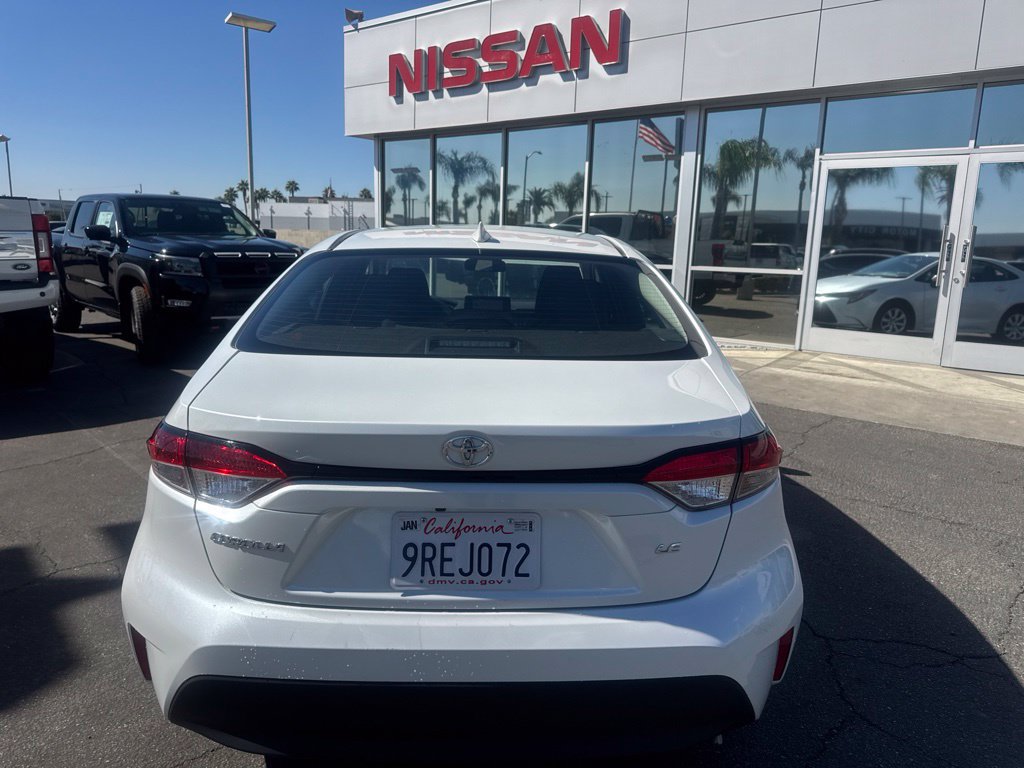 Used 2025 Toyota Corolla LE FWD image 3