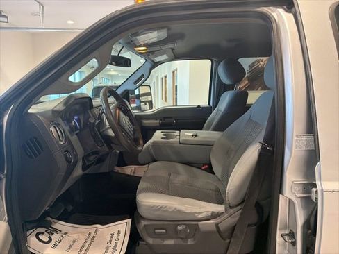 Used 2015 Ford F350 XLT w/ XLT Premium Package image 7