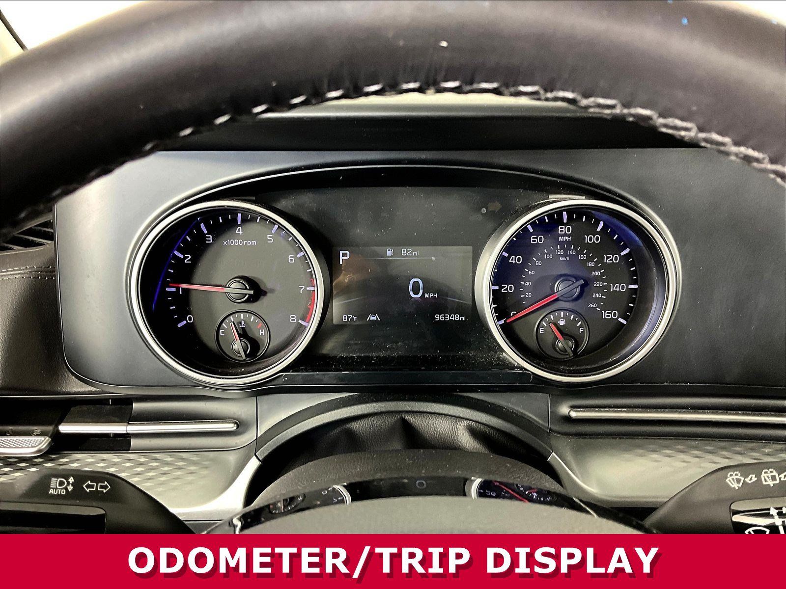 Used 2023 Kia Carnival LX FWD image 13