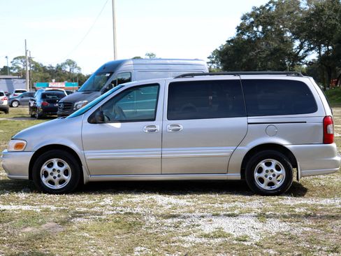 Used 2004 Oldsmobile Silhouette GL image 3