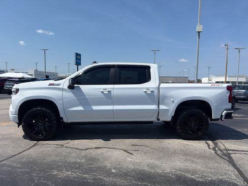 Used 2022 Chevrolet Silverado 1500 RST w/ Convenience Package II AWD/4WD image 6