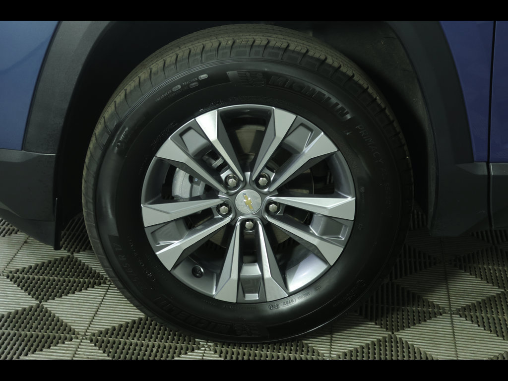 Used 2025 Chevrolet Equinox LT AWD/4WD image 12