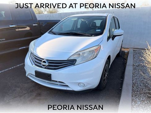 Used 2016 Nissan Versa Note SV FWD image 1