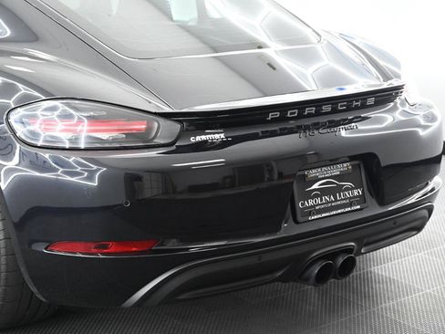 Used 2018 Porsche 718 Cayman RWD image 11