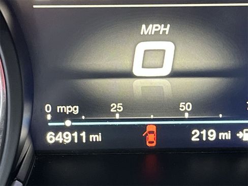 Used 2019 Alfa Romeo Stelvio image 12