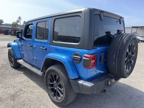 Used 2021 Jeep Wrangler Unlimited Sahara image 7