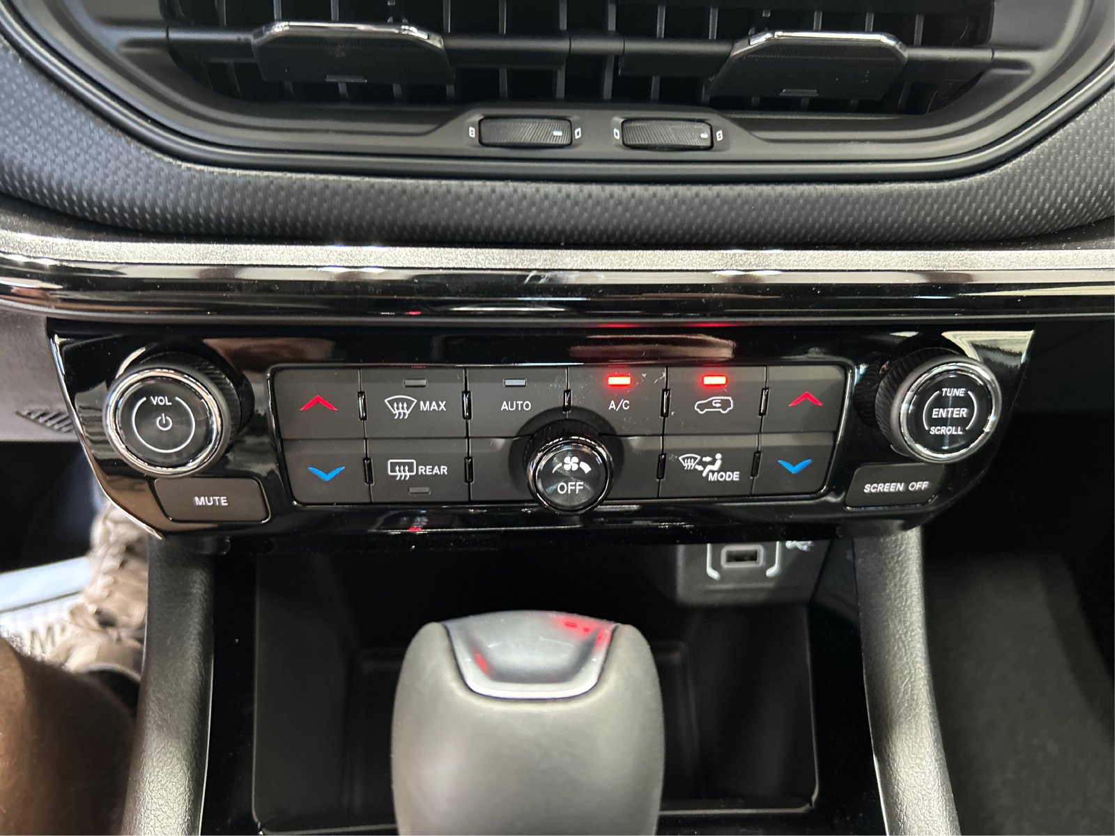 New 2026 Jeep Compass Limited AWD/4WD image 26