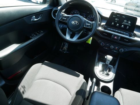 Certified 2021 Kia Forte LXS FWD image 9