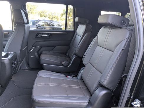 New 2025 Chevrolet Suburban High Country image 13