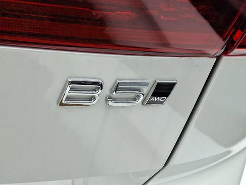 New 2026 Volvo XC60 B5 Plus w/ Protection Package Premier image 15