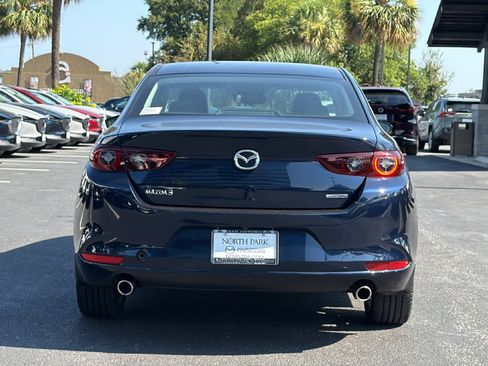Used 2025 MAZDA MAZDA3 s FWD image 5