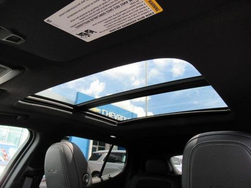 New 2025 Chevrolet Equinox EV RS image 31