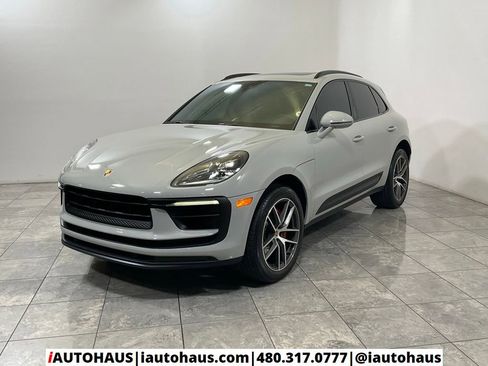 Used 2022 Porsche Macan S image 3