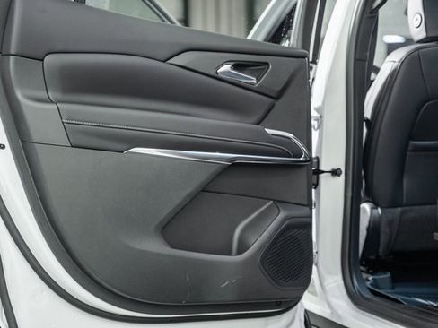 New 2026 Chevrolet Traverse LT w/ Sun and Wheel Package image 39