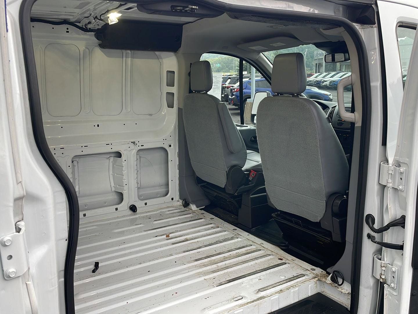 Used 2017 Ford Transit 150 130 Low Roof RWD image 25