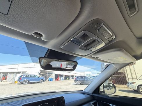 Used 2020 Kia Telluride S FWD image 32