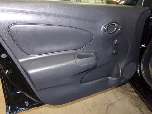 Used 2016 Nissan Versa S image 49