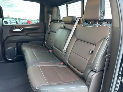 Certified 2023 GMC Sierra 1500 Denali w/ Denali Reserve Package AWD/4WD image 17