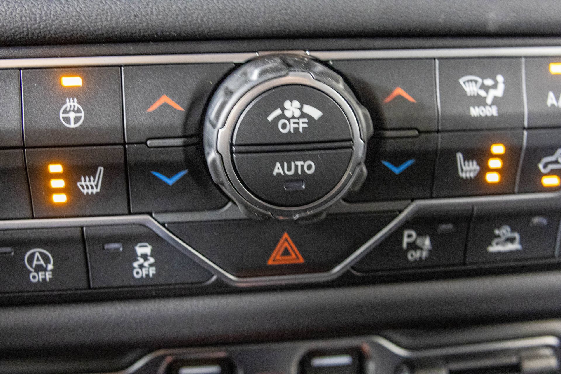 New 2026 Jeep Wrangler Unlimited Rubicon AWD/4WD image 8