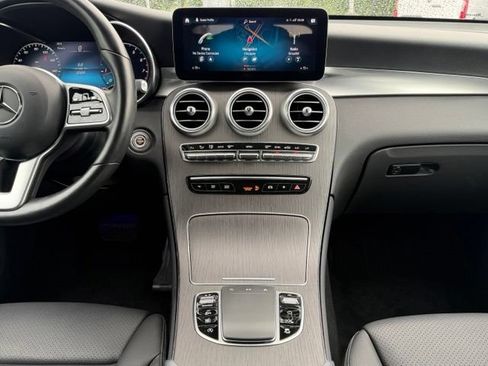 Used 2022 Mercedes-Benz GLC 300 4MATIC image 14