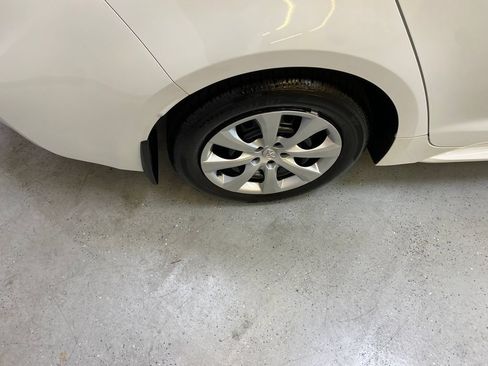 Used 2026 Toyota Corolla LE FWD image 13