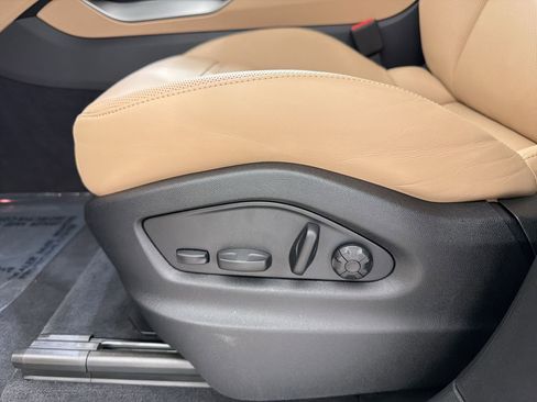 Certified 2026 Porsche Cayenne AWD/4WD image 13