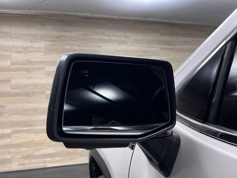 Used 2024 GMC Sierra 1500 Denali Ultimate image 33