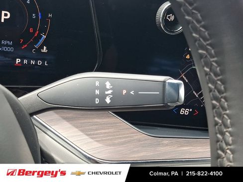 Certified 2026 Chevrolet Suburban Premier AWD/4WD image 19