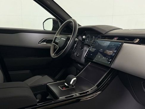 Used 2026 Land Rover Range Rover Velar Dynamic SE image 18