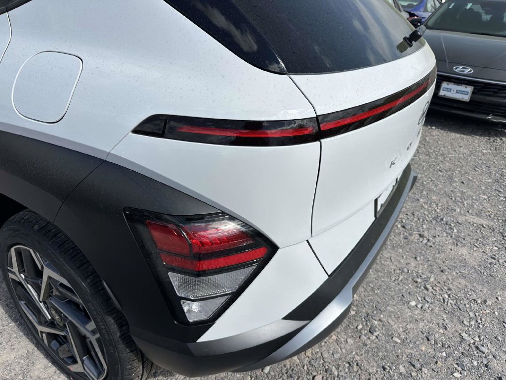 New 2026 Hyundai Kona SEL Premium AWD/4WD image 8