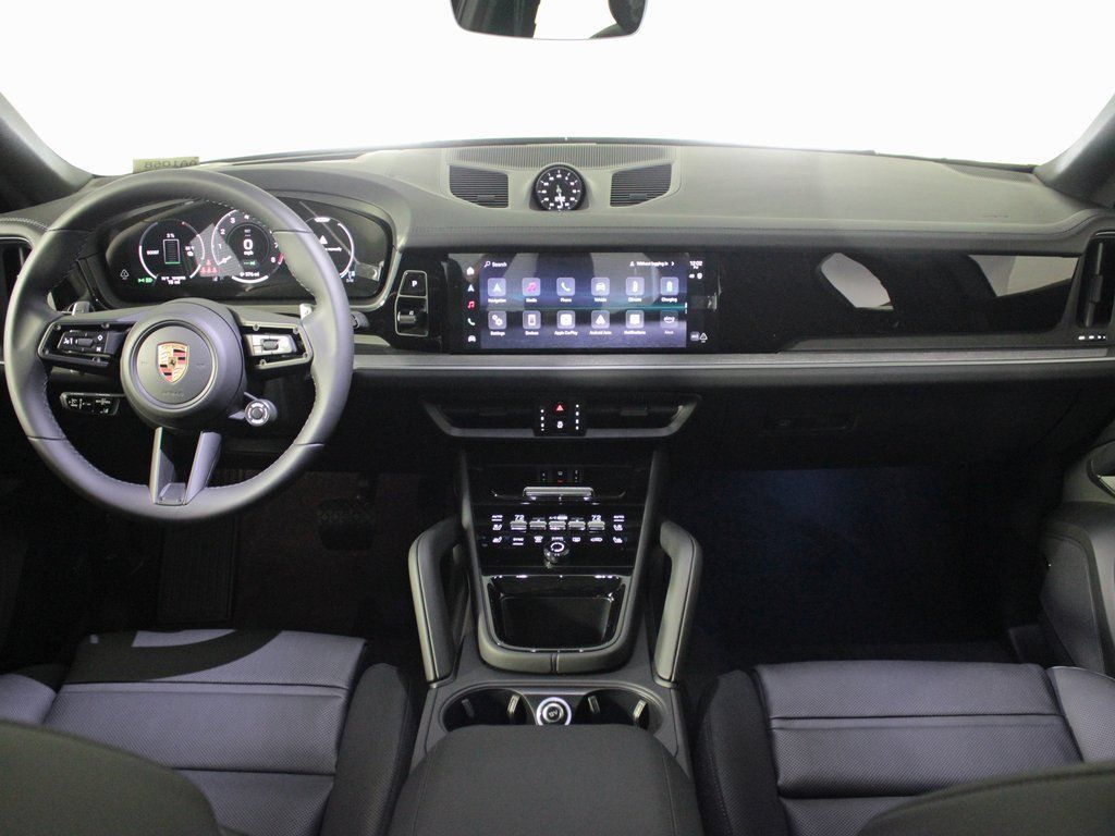 Certified 2026 Porsche Cayenne E-Hybrid Coupe AWD/4WD image 20