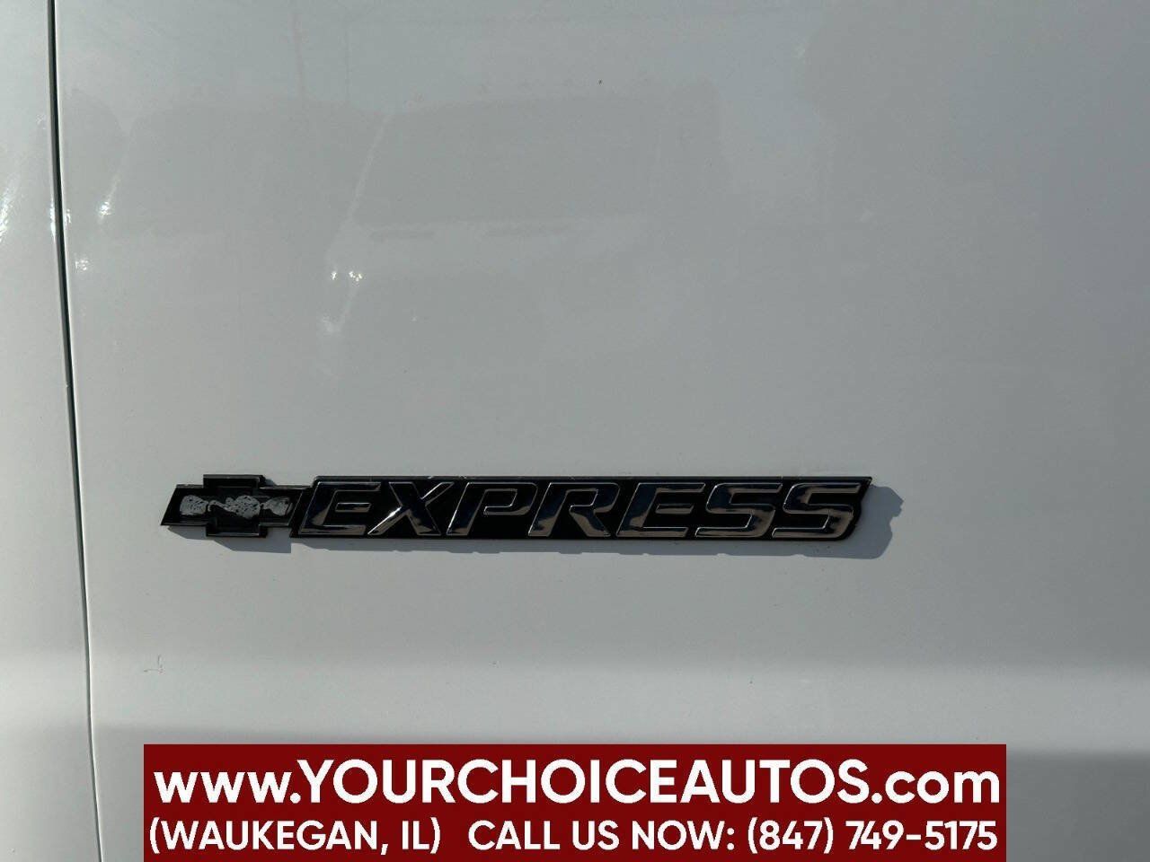 Used 2016 Chevrolet Express 2500 RWD image 26