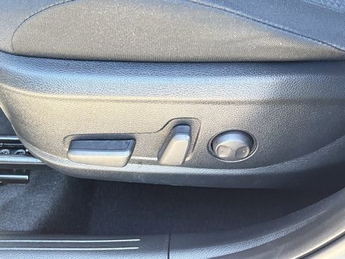 Used 2025 Kia Soul S image 17