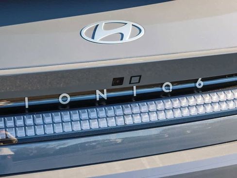 Used 2024 Hyundai Ioniq 6 SEL image 10