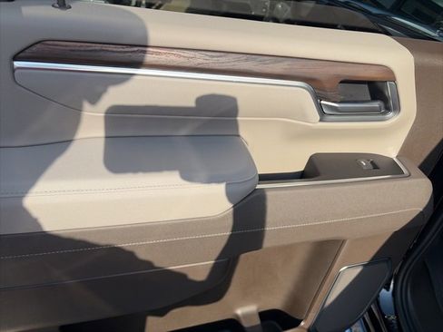 New 2026 GMC Sierra 3500 SLT image 12