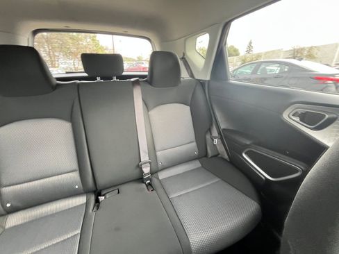 Used 2025 Kia Soul LX w/ LX Technology Package image 35