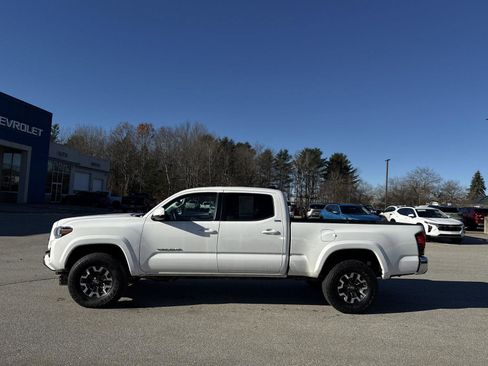 Used 2022 Toyota Tacoma SR5 image 4