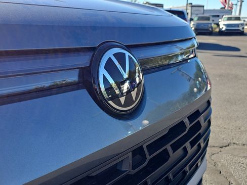 New 2026 Volkswagen Tiguan SE image 23